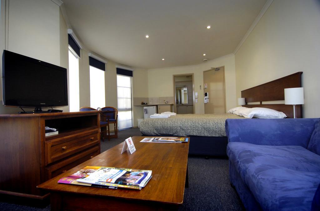 Canberra Parklands Central Apartment Hotel Official Esterno foto