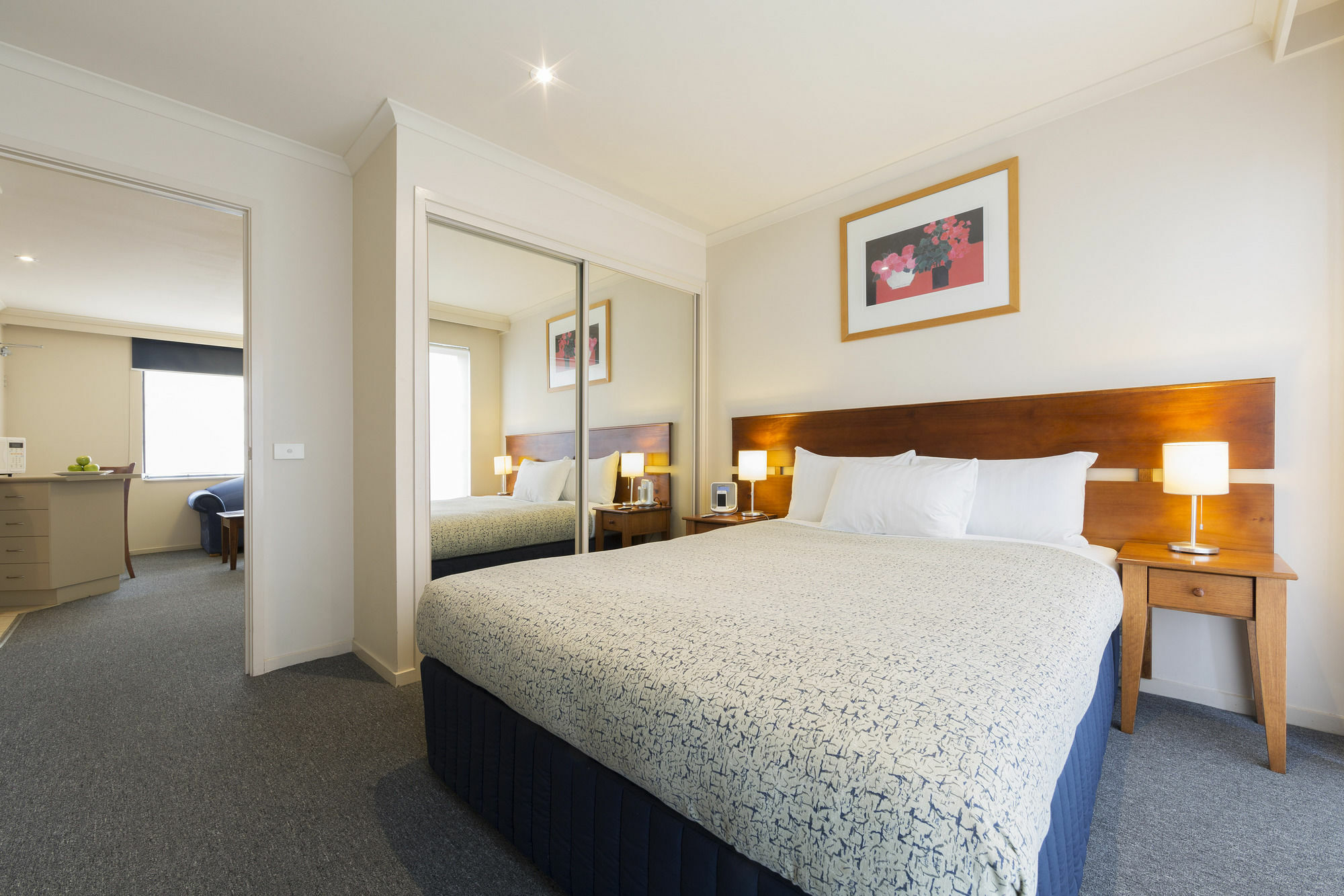 Canberra Parklands Central Apartment Hotel Official Esterno foto