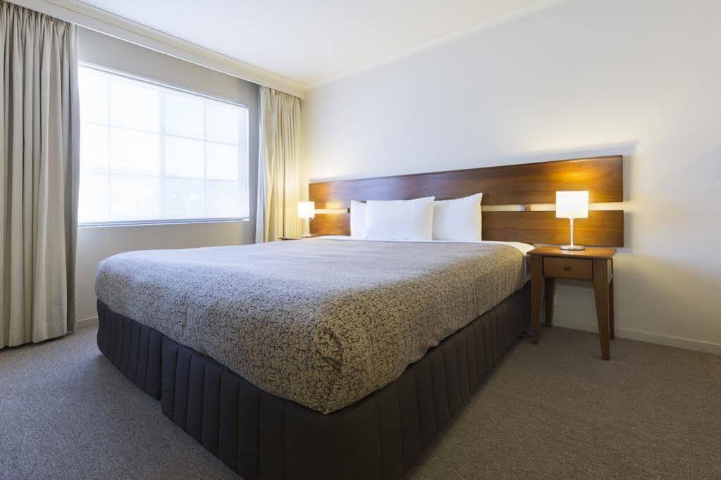 Canberra Parklands Central Apartment Hotel Official Esterno foto